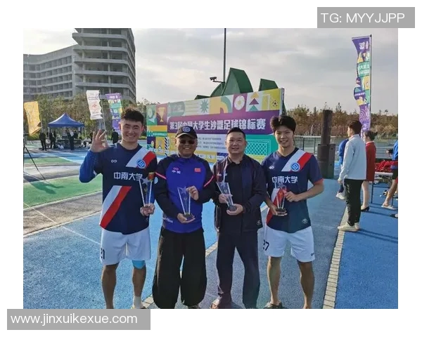 中国队参加沙滩足球世界杯,开局连胜 中国队参加沙滩足球世界杯,开局连胜