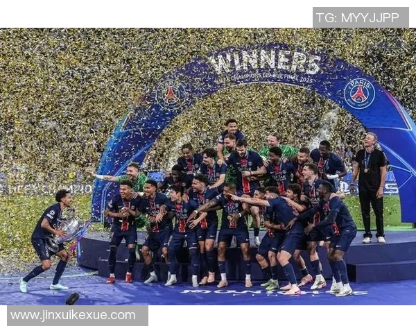 欧冠背后的故事：从少年到巨星之路