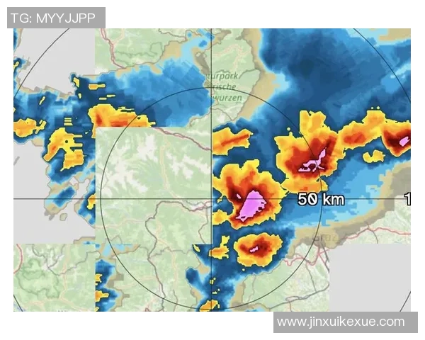 F1赛道天气多变对车队战术选择与比赛结果的深远影响分析 F1赛道天气多变对车队战术选择与比赛结果的深远影响分析